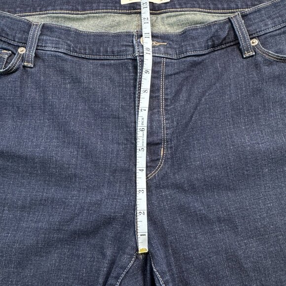 Levi Strauss Womens Classic Bootcut Jeans Size 24W Mid-Rise Dark Wash Denim - Picture 11 of 16